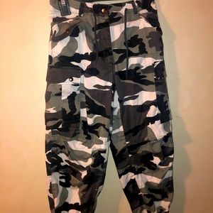 Camo Capri pants